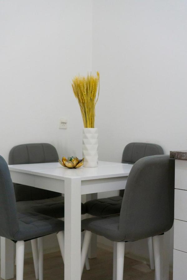 Apartments Ukropina Требине Екстериор снимка
