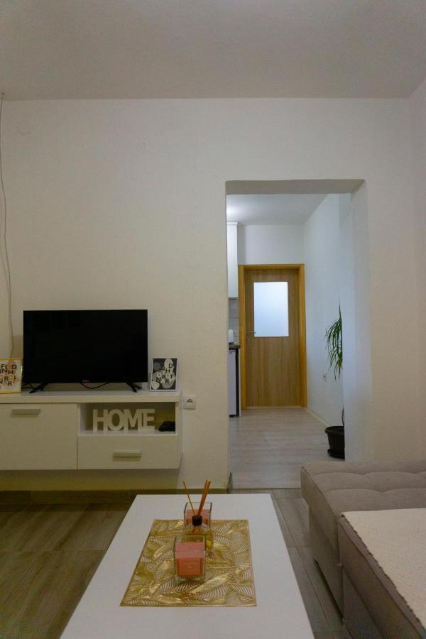 Apartments Ukropina Требине Екстериор снимка